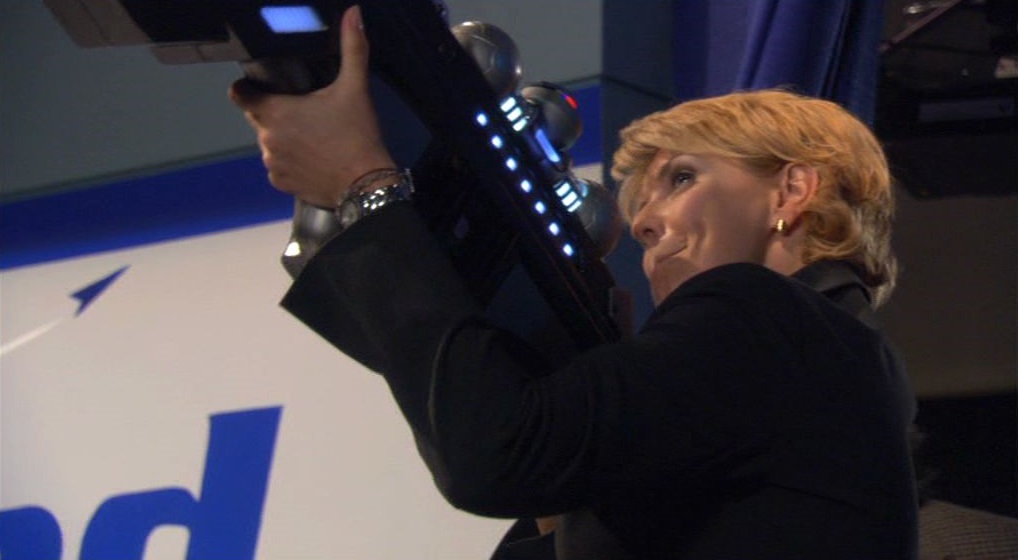 Carter mit der Waffe