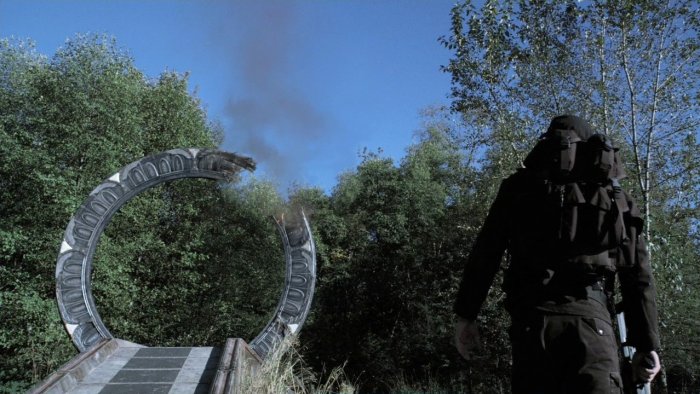Das von der Drohne getroffene Stargate