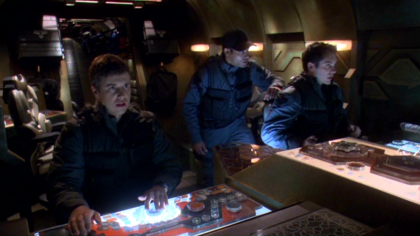 Stackhouse ist Copilot im Puddle Jumper.