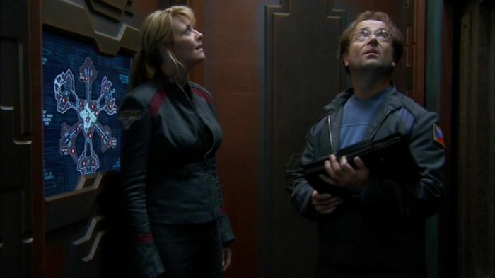 ... und Sam ist mit Zelenka in einem Transporter.