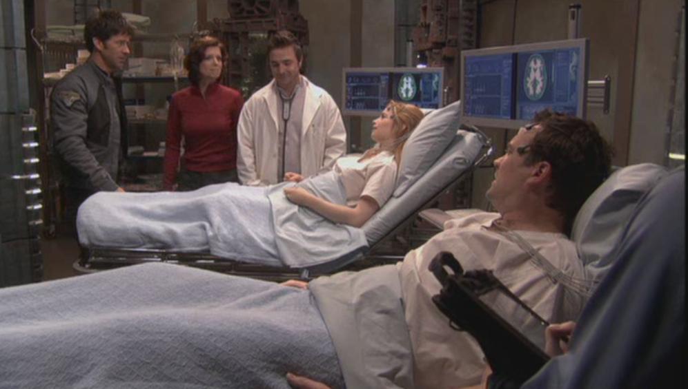 McKay und Cadman liegen auf der Krankenstation.