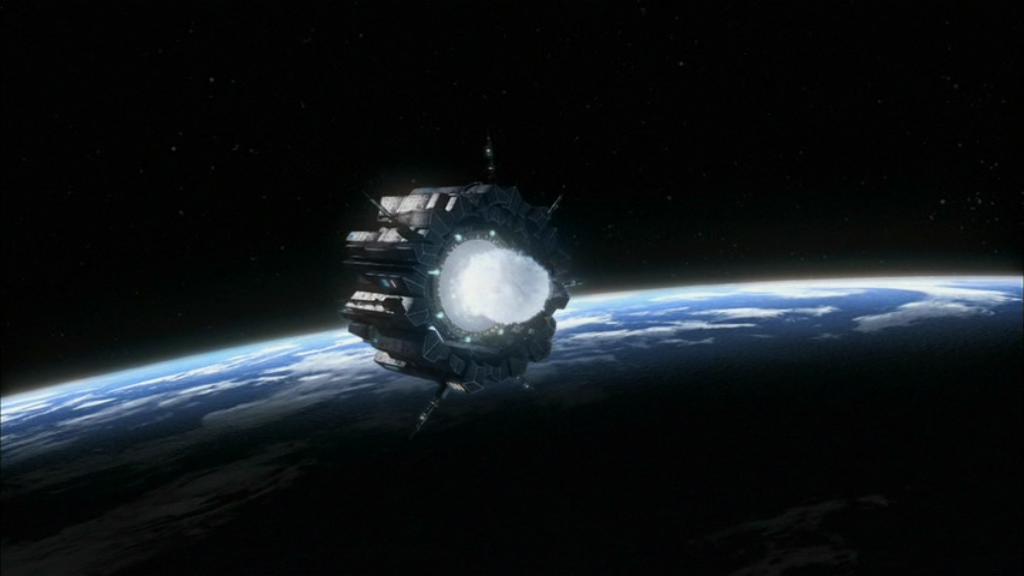 Der Satellit mit dem Stargate, das gerade aktiviert wird.