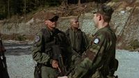 O'Neill und Reynolds planen den Hinterhalt für den Supersoldaten.