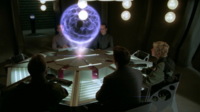 Die Aschen zeigen SG-1 und Faxon ein Hologramm der Biowaffe, mit der sie die Goa'uld auslöschen könnten.
