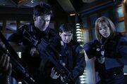 John Sheppard in Erster Kontakt mit einem G36K