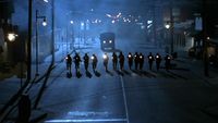 Kriegers Einheiten stürmen durch die Stadt.