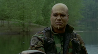 Teal'c wittert Gefahr.