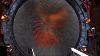 Sokar zeigt sein Gesicht an der Iris.
