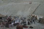 Die Naquadah-Mine auf Erebus wird von gefangenen Jaffa betrieben.