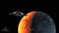 Ein Shuttle der Destiny im Anflug auf den zweiten Planeten